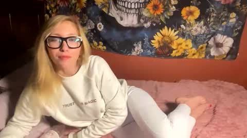 Snapshot of milf4everjenna chatting on 02.06.26 milf4everjenna online show from 02.06.26