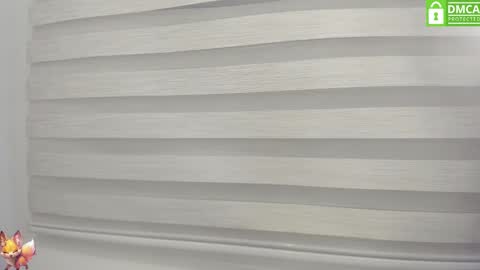 Snapshot of milf_darling chatting on 12.18.24 Victoria  online show from 12.18.24