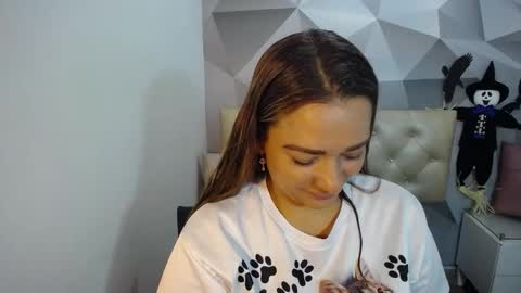 milf_hugeboobs online show from 10.31.25