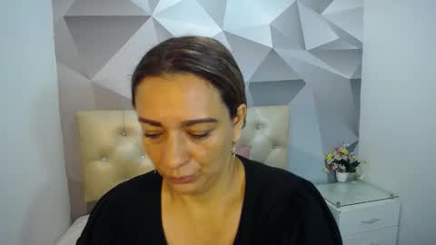 milf_hugeboobs online show from 11.10.25