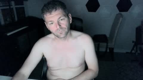 Snapshot of milf_hunter567 chatting on 10.17.25 milf_hunter567 online show from 10.17.25