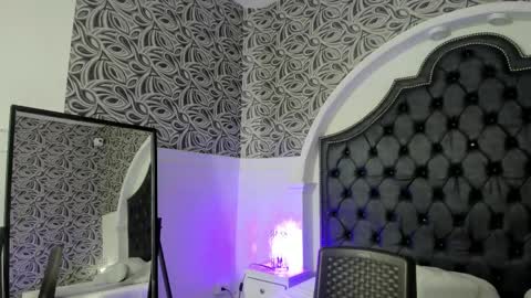 milf_march online show from 04.28.26