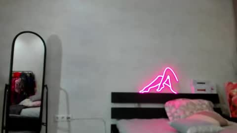 Snapshot of milf_tea chatting on 02.12.25 Thea NONUDE in public GMT2 Mon 3-9 AM Wed 3-9 AM Thur 3-9 AM Fri 3-9 AM Sun 3-9 AM. online show from 02.12.25