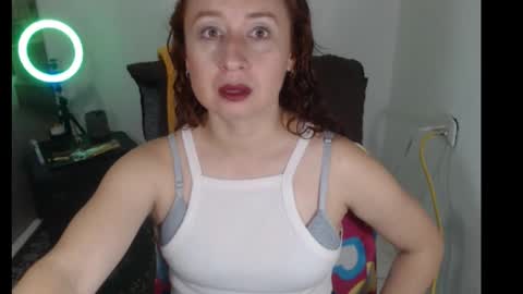 Snapshot of milf_valeria chatting on 10.07.25 Valeria online show from 10.07.25