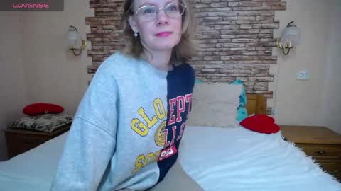 Snapshot of milfaolla chatting on 05.04.26 Elen online show from 05.04.26