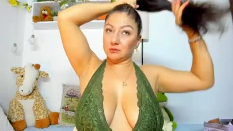 Nakary Bustamante online show from 07.07.26