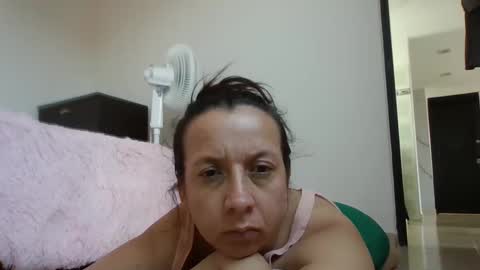 milfevha online show from 09.09.25