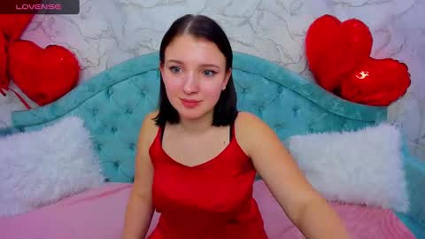 milinafox online show from 02.15.25