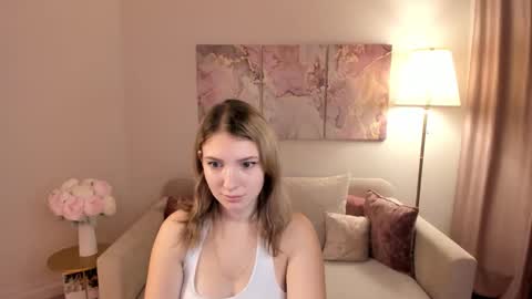 milinafox online show from 10.09.25