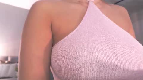 Snapshot of milk_bunny_ chatting on 03.13.26 milk_bunny_ online show from 03.13.26