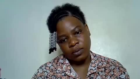 Snapshot of milk_titz chatting on 01.09.25 kinwity online show from 01.09.25