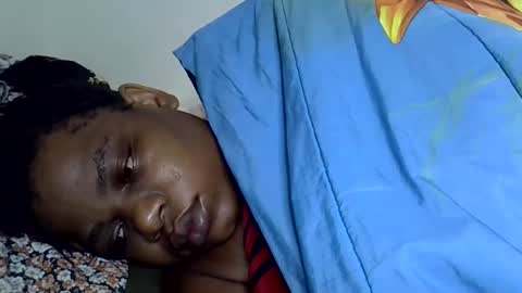 Snapshot of milk_titz chatting on 01.28.25 kinwity online show from 01.28.25