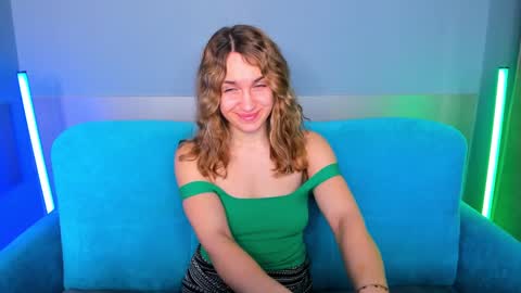 milkablond online show from 02.17.25