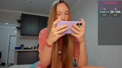 Snapshot of milkaeliza1 chatting on 05.22.26 MilkaLiza online show from 05.22.26