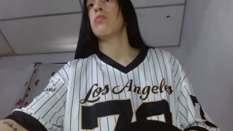 Snapshot of milker_amira chatting on 12.21.24 Amira online show from 12.21.24