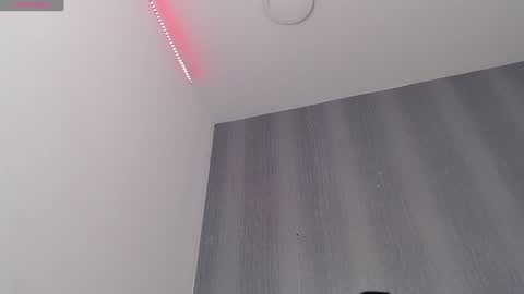 Snapshot of milker_amira chatting on 02.08.25 Amira online show from 02.08.25