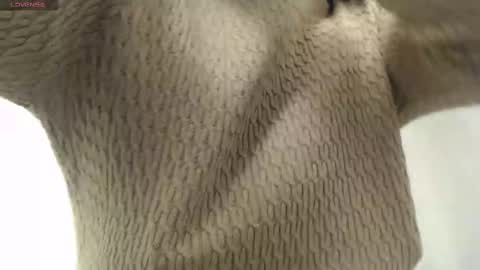 Snapshot of milker_amira chatting on 02.11.25 Amira online show from 02.11.25