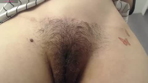 Snapshot of milker_amira chatting on 02.20.25 Amira online show from 02.20.25