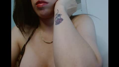Snapshot of milker_amira chatting on 03.08.26 Amira online show from 03.08.26