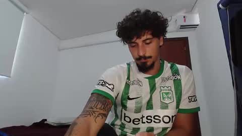 milkoffee online show from 02.12.26