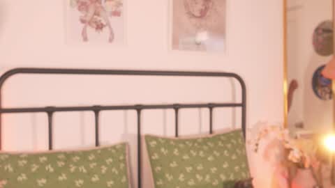 Snapshot of milky_0 chatting on 01.05.26 milky_0 online show from 01.05.26