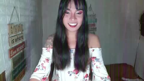 Snapshot of milkycumnel23 chatting on 10.22.25 NEL 23 online show from 10.22.25