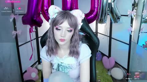 Snapshot of milkycute chatting on 01.25.25 milky cute online show from 01.25.25