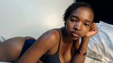 milla_armani online show from 06.14.26