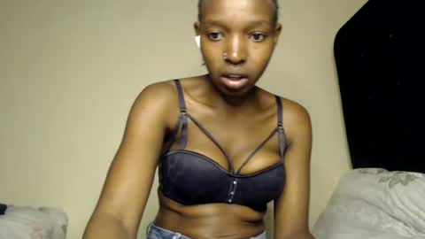 milla_armani online show from 07.22.26