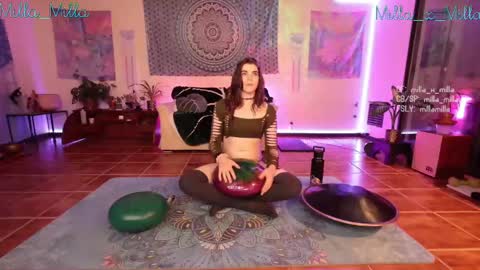 milla_milla online show from 02.14.25