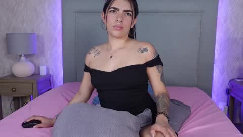 MillaBliss online show from 03.04.25