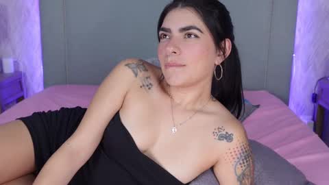 MillaBliss online show from 03.04.25