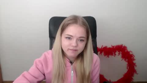 Snapshot of millaloveli chatting on 02.18.26 millaloveli online show from 02.18.26