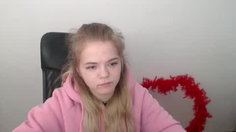 millaloveli online show from 02.19.26