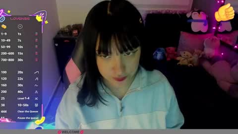 Snapshot of millandiux chatting on 09.21.25 millandiux online show from 09.21.25