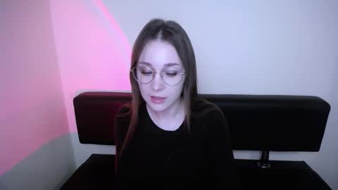 Snapshot of millasamsd chatting on 11.17.25 Milla online show from 11.17.25