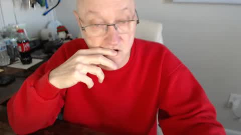 Snapshot of millenium0129 chatting on 01.15.25 millenium0129 online show from 01.15.25