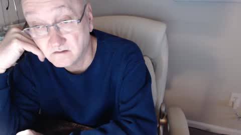 Snapshot of millenium0129 chatting on 01.25.25 millenium0129 online show from 01.25.25