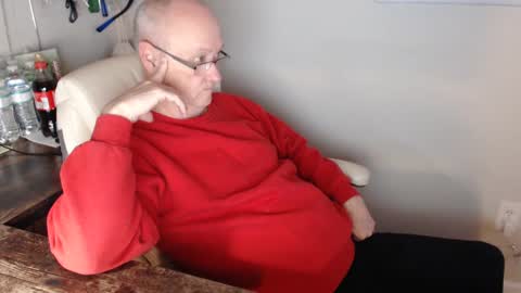 Snapshot of millenium0129 chatting on 01.26.25 millenium0129 online show from 01.26.25