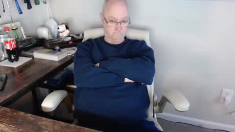 Snapshot of millenium0129 chatting on 02.18.25 millenium0129 online show from 02.18.25