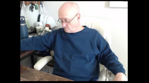 Snapshot of millenium0129 chatting on 10.22.25 millenium0129 online show from 10.22.25