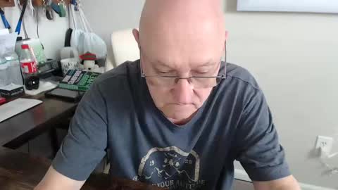 Snapshot of millenium0129 chatting on 11.15.25 millenium0129 online show from 11.15.25