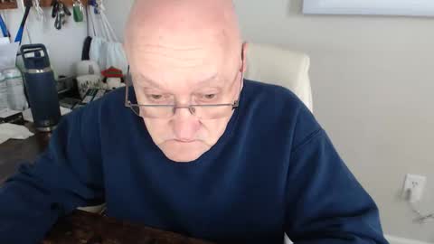 Snapshot of millenium0129 chatting on 11.18.25 millenium0129 online show from 11.18.25