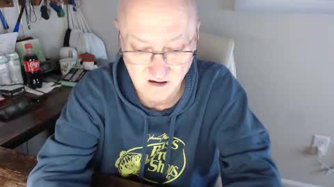 Snapshot of millenium0129 chatting on 11.28.25 millenium0129 online show from 11.28.25