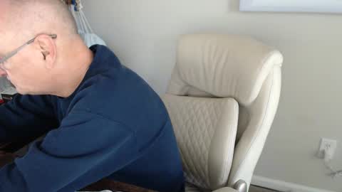 Snapshot of millenium0129 chatting on 12.03.25 millenium0129 online show from 12.03.25