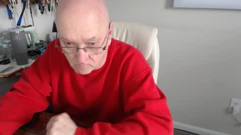 Snapshot of millenium0129 chatting on 02.18.26 millenium0129 online show from 02.18.26