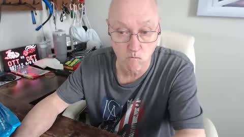 Snapshot of millenium0129 chatting on 03.24.26 millenium0129 online show from 03.24.26