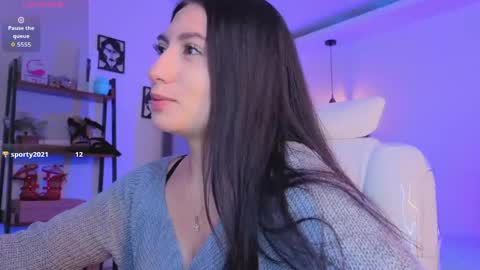 miller_vanessa_ online show from 05.12.26