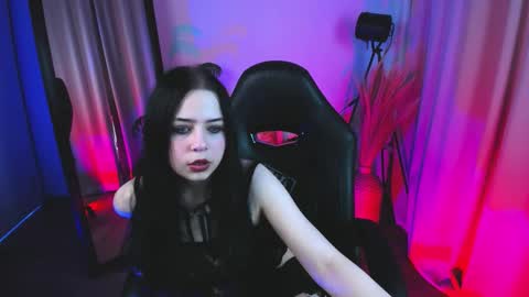milleycyrus_ online show from 03.28.26