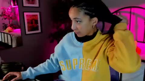 millie_volturi online show from 07.18.26